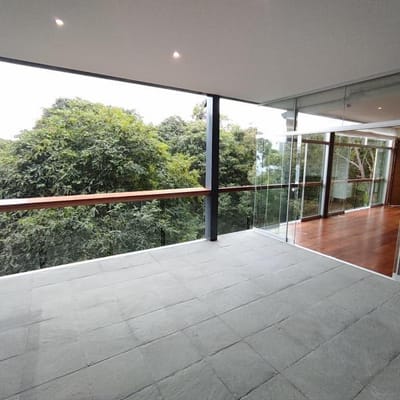 DEPARTAMENTO PRECIOSO CON TERRAZA Y VISTA A PARQUE PRIVADO, LINDA ZONA