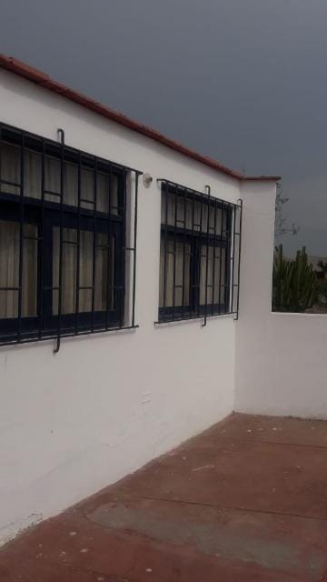 SAN BARTOLO /EXCELENTE CASITA PARA CONSTRUIR O REMODELAR