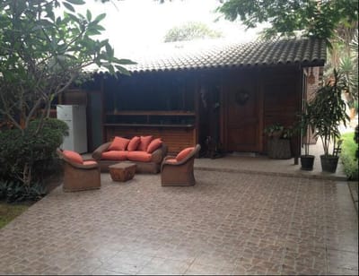 CALLE EXCLUSIVA CON TRANQUERA DE INGRESO