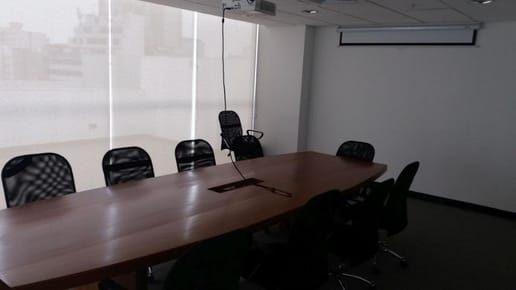 A DOS CUADRAS DE LA MUNICIPALIDAD DE MIRAFLORES