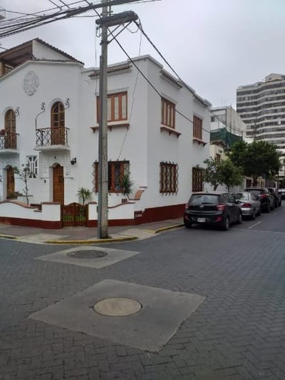 CASA TOTALMENTE REMODELADA, SWOW ROOM, OFICINAS, AIRB&B