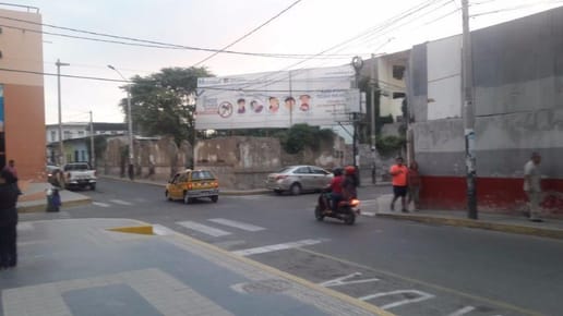 A UNA CUADRA DE LA PLAZA DE ARMAS DE PIURA.