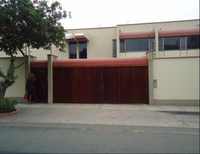 VENDO O ALQUILO CASA PARA OFICINA EN SAN ISIDRO