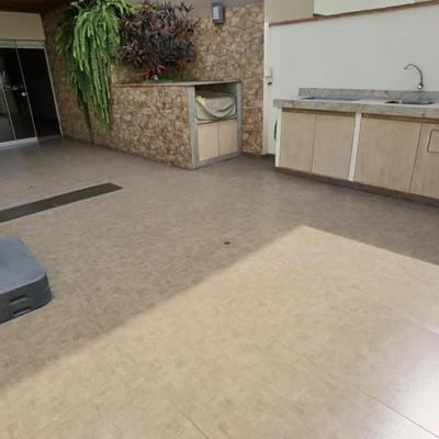 HERMOSO Y AMPLIO DEPARTAMENTO CON AMPLIA TERRAZA Y SOTANO MULTIUSO