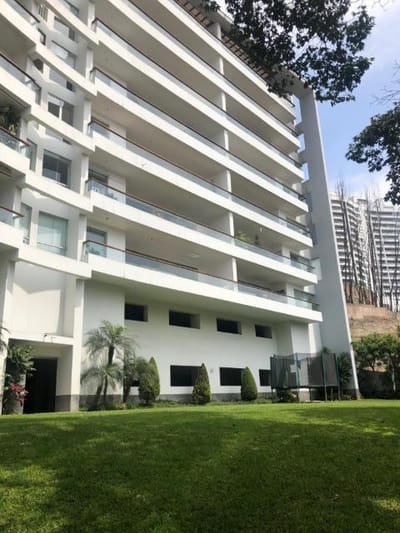 HERMOSO DEPARTAMENTO CON VISTA AL GOLF
