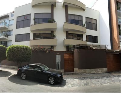 EXCELENTE DEPARTAMENTO EN SURCO