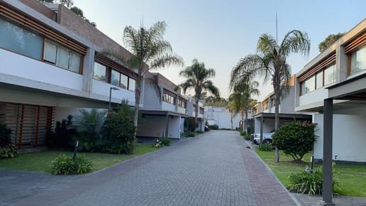 LINDA CASA EN CONDOMINIO, CASUARINAS BAJA