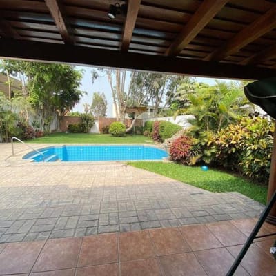 Oportunidad - VENTA DE CASA EN EL SOL DE LA MOLINA