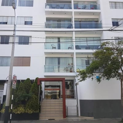 DEPARTAMENTO en VENTA en MIRAFLORES Calle BERLIN Cuadra 8XX Dpto. 1xx