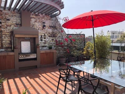 AMPLIO DÚPLEX CON TERRAZA, CHACARILLA