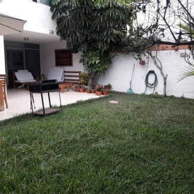 ESTUPENDA CASA CERCA AL GOLF