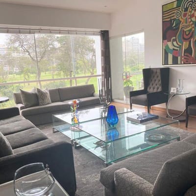 LINDO DEPARTAMENTO FRENTE AL GOLF TERRAZA EDIFICIO CIURLIZZA, AREAS COMUNES.