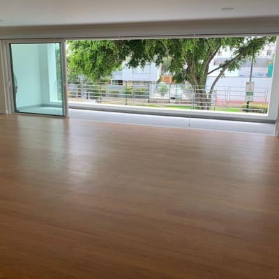 EXCELENTE DEPARTAMENTO ESTRENO FRENTE Y SALIDA A PARQUE CERRADO. ARQ. MARIO LARA
