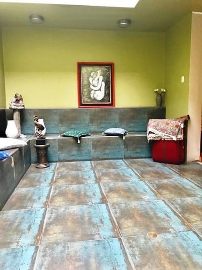 VENDO CASA EN SAN BORJA  7 dormitorios 7 baños us$ 680,000 AT 300 AC