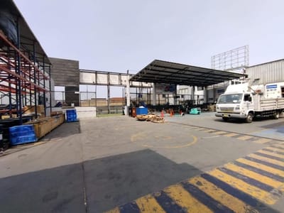 Local Industrial en venta - 4,100m2 - Frente aux. Vía Evitamiento