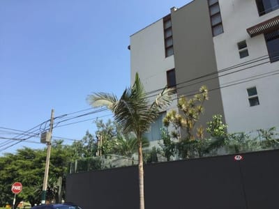 CASA COMO TERRENO EN VENTA