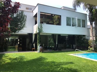 CASA EN VENTA EN SAN ISIDRO