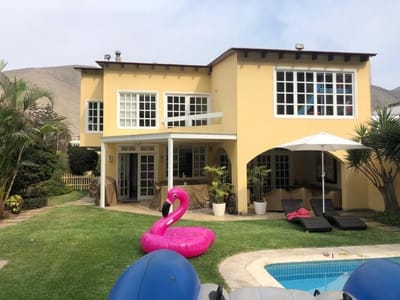 CASA ESPECTACULAR EN VENTA EN LA MOLINA RINCONADA DEL LAGO