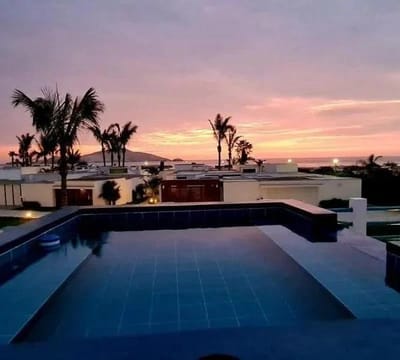 CASA DE PLAYA en VENTA en ASIA