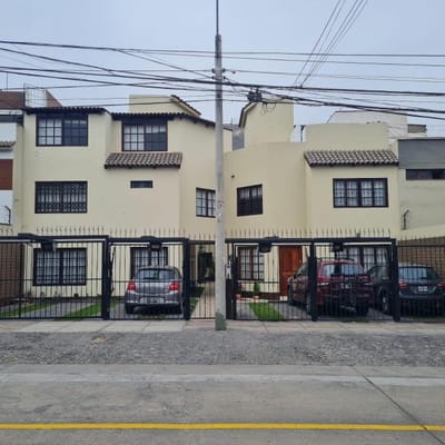 CHALET EN VENTA SAN BORJA