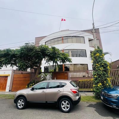 VENTA EXCLUSIVO DEPARTAMENTO EN LA AURORA MIRAFLORES