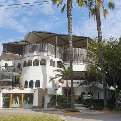 SE VENDE HOTEL EL DORADO EN SAN ISIDRO
