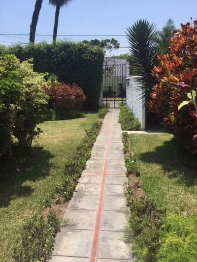 CASA EN VENTA EN LA ENCANTADA