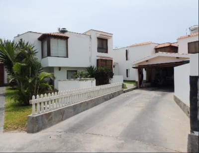 LA ENCANTADA CASA EN CONDOMINIO 4 CASAS FRENTE AL MAR