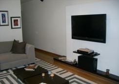 DEPARTAMENTO CON TERRAZA VENTA SAN ISIDRO