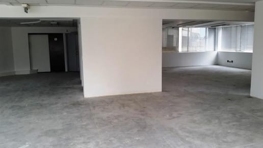 ALQUILER OFICINA IMPLEMENTADA EN SAN ISIDRO