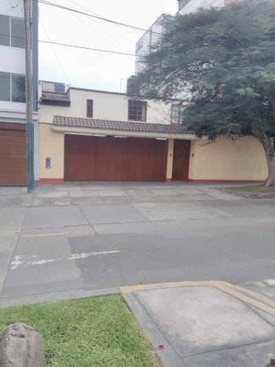 Terreno / Lote en Venta en Santiago De Surco