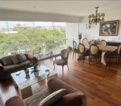 PRECIOSO Y AMPLIO DÚPLEX CON TERRAZAS Y BALCÓN
