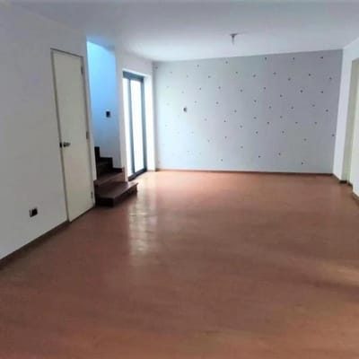 LINDA CASA REMODELADA EN SAN ISIDRO