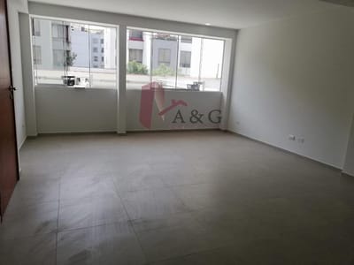 Flat  en Primer Piso a unos pasos del Centro Naval San Borja