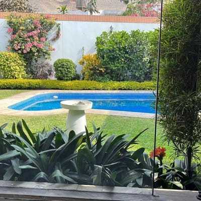 Vendo linda casa en la Molina Vieja