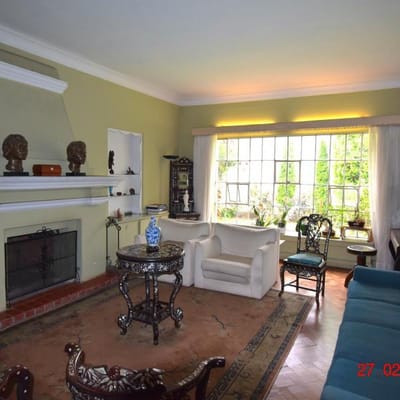 EXCELENTE UBICACIN PARA VIVIR CASA PARA REMODELAR EN SAN ISIDRO