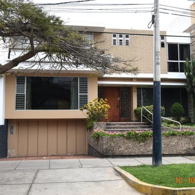 COMODISIMA CASA EN LA MEJOR ZONA DE MAGDALENACALLE ELESPURU