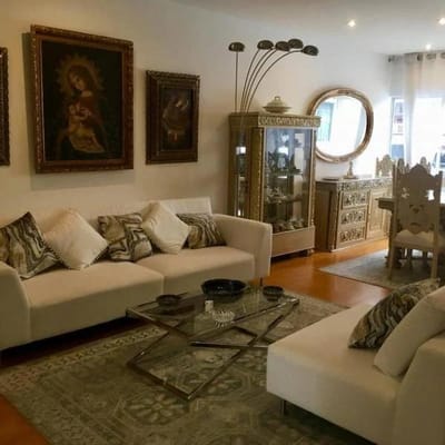 EXCELENTE DPTO. REMODELADO a 1/2 cdra del parque Roosevelt