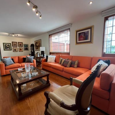 VENTA EN SAN ISIDRO CASA EN CONDOMINIO EXCLUSIVO