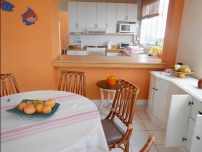 Se vende linda casa en Playa Palabritas con  dormitorios