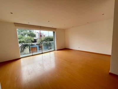 Se vende lindo departamento en Surco