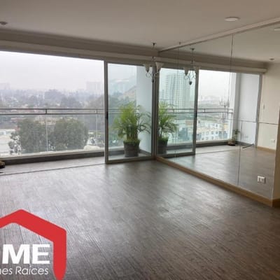 VENTA DE DEPARTAMENTO DE 3 DORM, BALCÓN EN SURCO