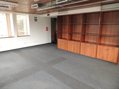 Excelente oficina con ubicación estratégica Pardo, Miraflores