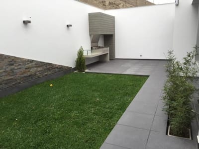 Venta hermosa casa en condominio con acabados de primera en La Molina