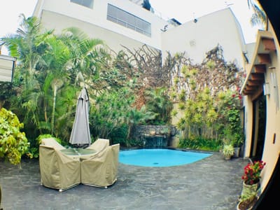 VENTA/ALQUILO   CASA EN CONDOMINIO CON PISCINA PROPIA SEGURIDAD A1