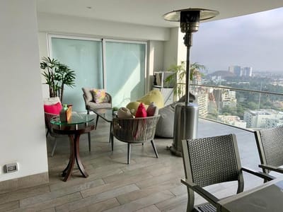 ALQUILO BELLO DPTO EN EDIFICIO MODERNO INTELIGENTE CON VISTA AL GOLF
