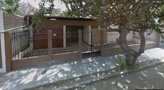 CASA COMO TERRENO EN VENTA