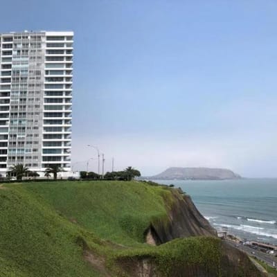 EXCELENTE DPTO MALECON CISNEROS