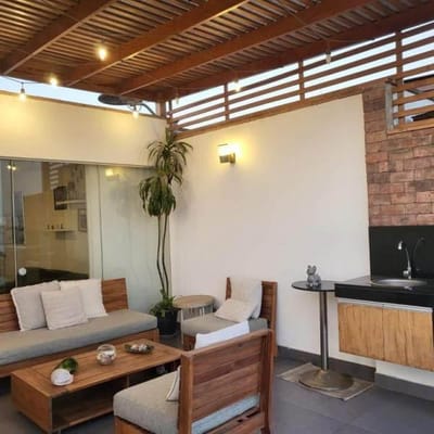 EXCELENTE DUPLEX CON VISTA A PARQUE  FINOS ACABADOS