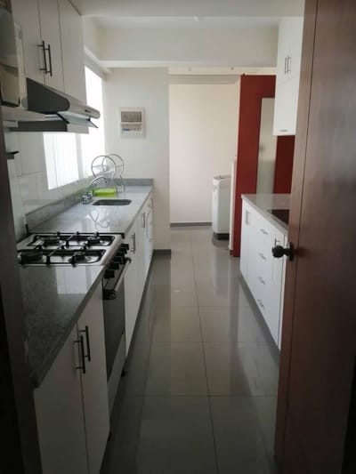 ALQUILO LINDO Y MODERNO DEPARTAMENTO EN BARRIO MEDICO CERCA ALA AURORA